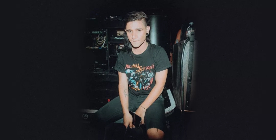 不仅是对詹 不仅是对詹