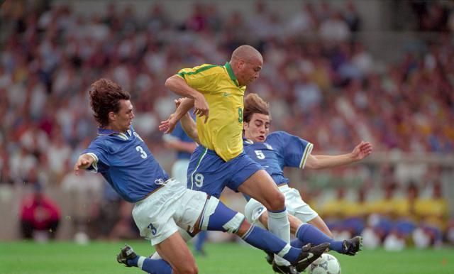 了一位亲密 了一位亲密