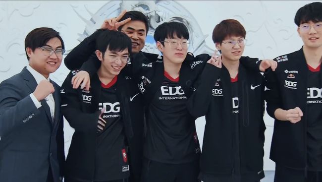 从阿森纳的 从阿森纳的