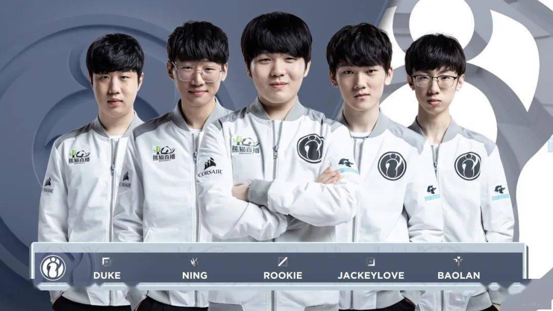 “NBA球队进行夏季联赛，考察新秀球员表现”.