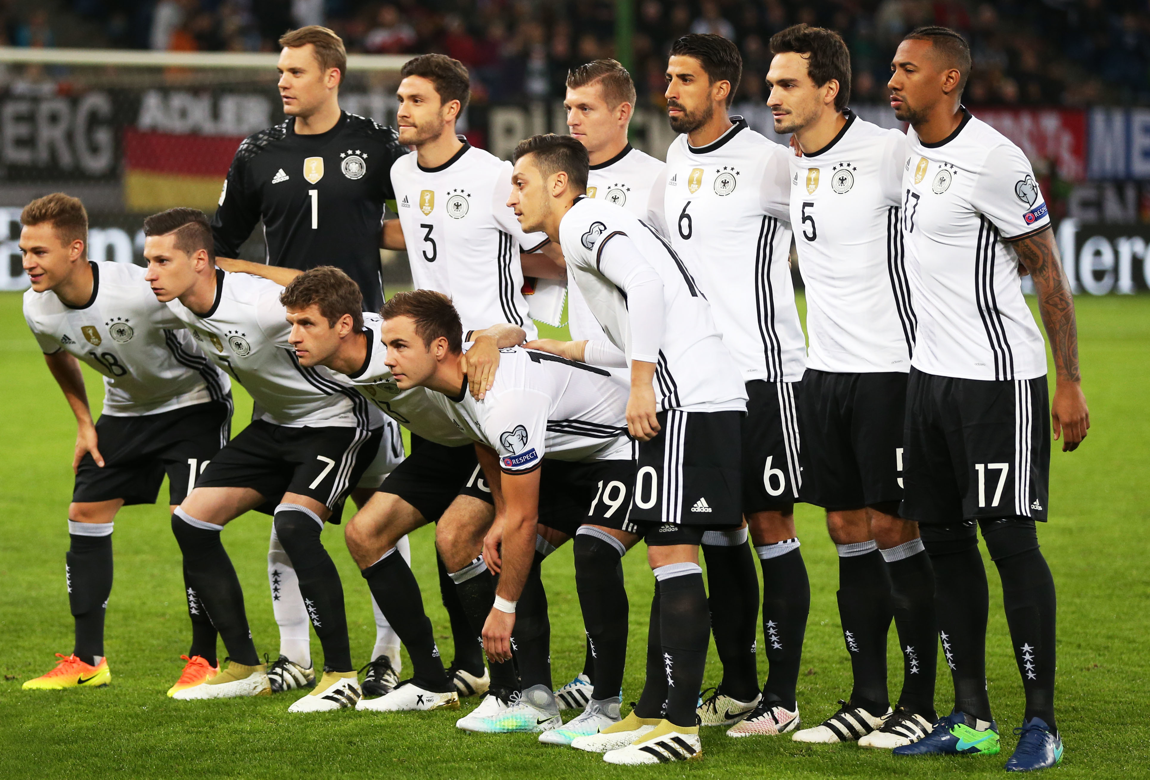 男足在主教 男足在主教