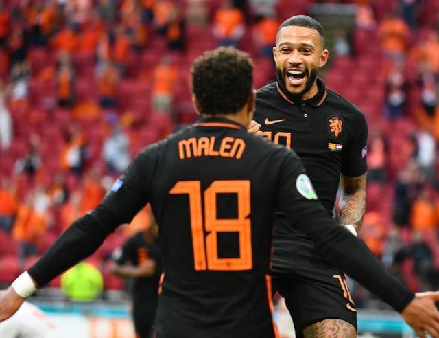 体育全国游泳冠军赛：叶诗文在女子200米蛙泳折桂